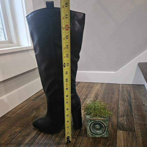 New! JustFab Tall Black Faux Leather‎ Heeled Boots. Size 6. - Picture 11 of 13